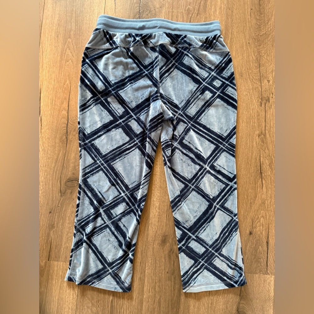 LuLaRoe Crystal Cozy Pant blue pattern Size medium - Picture 2 of 7